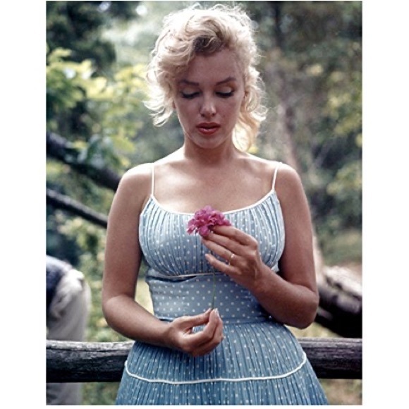 ISO Replica Marilyn Monroe Blue Polka Dot Dress. - Picture 2 of 3